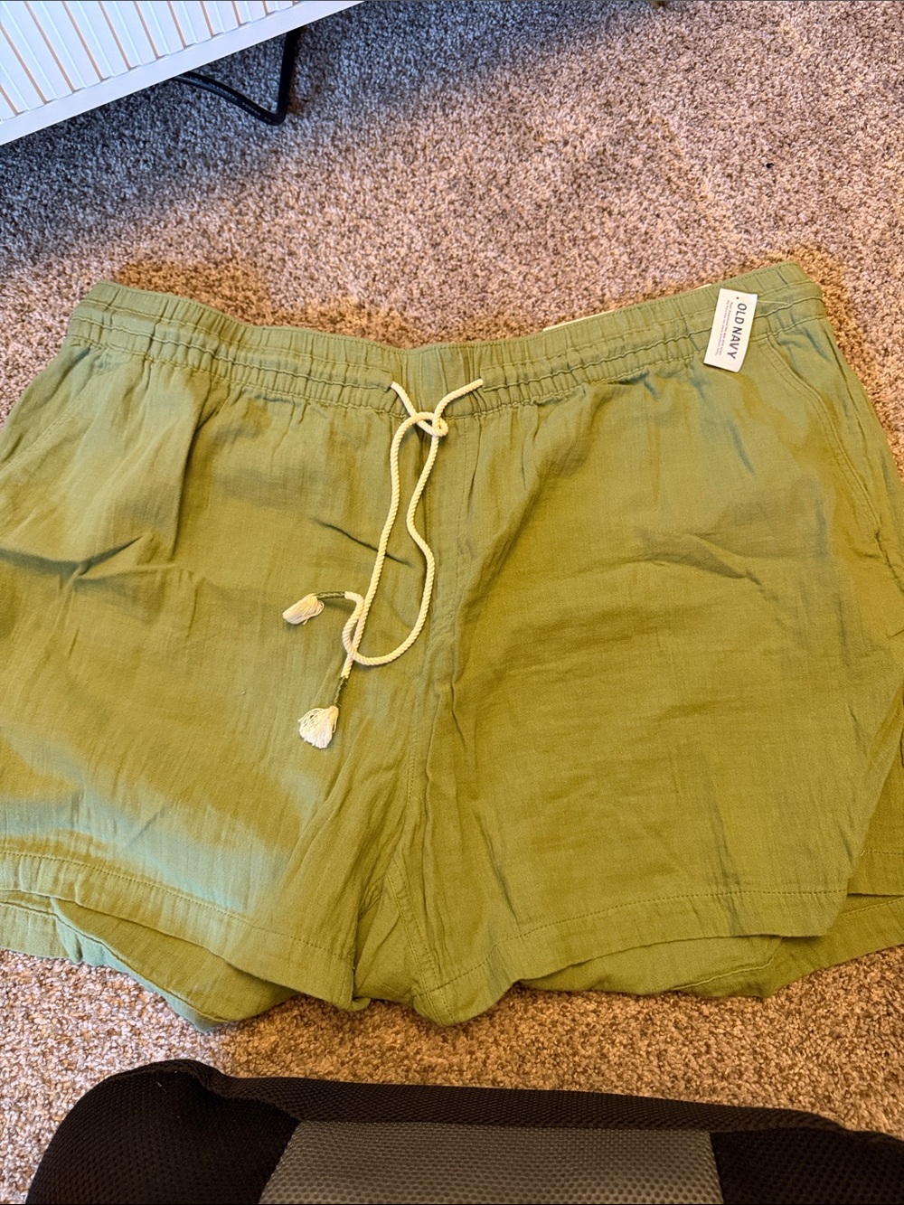 Old Navy Women's Light Olive Green Drawstring High-Waist Shorts